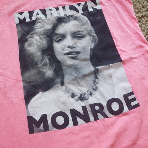 Tanktop - Picture 2 of 2